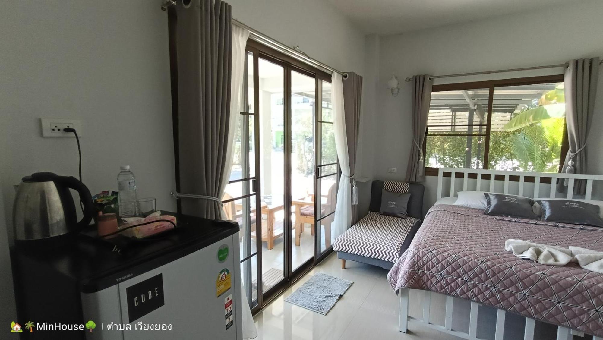 Min House Hotel ลำพูน ภายนอก รูปภาพ